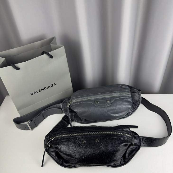 Picture of Balenciaga Handbags _SKUfw177644416fw